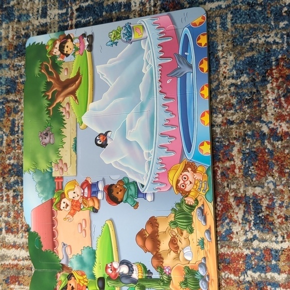 Fisher-Price Little People Let's Go to the Zoo Boardbook - 2011 - Picture 4 of 5